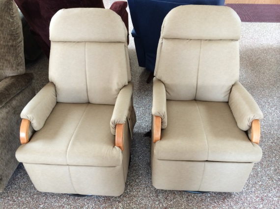 Lambright Comfort Chairs, Lazy Relaxer Recliner, Lambright RV Wallhugger, Lambright RV furniture, Lambright Motorhome Furniture, Lambright RV recliners. Lambright RV seating