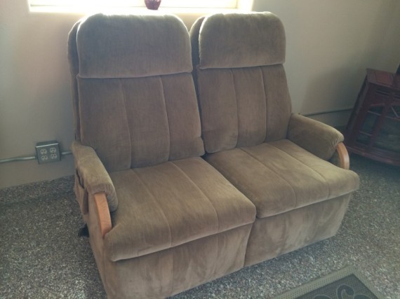 LAMBRIGHT LAZY RELAXER RV RECLINING SOFA, RV Furniture, Motorhome Furniture, Marine Furniture, Flexsteel rv sofa, Villa rv sofa, Lambright rv sofa, RV Renovation, RV Remodeling