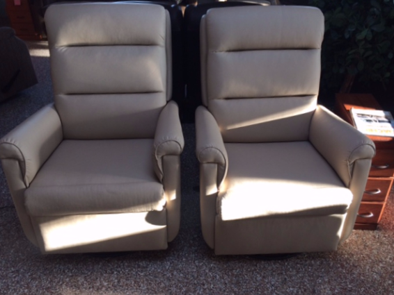 Lambright Comfort Chairs, Lazy Relaxer Recliner, Lambright RV Wallhugger, Lambright RV furniture, Lambright Motorhome Furniture, Lambright RV recliners. Lambright RV seating