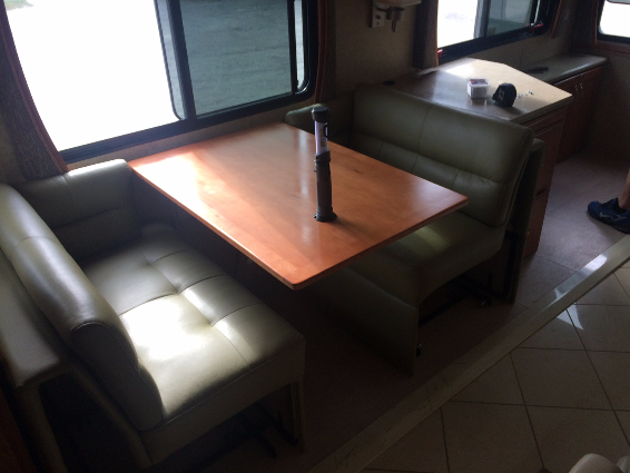 Rv furniture, rv dinette, custom rv furniture, Flexsteel rv furniture, Villa rv furniture, motorhome furniture, motorhome dinette, Flexsteel motorhome furniture, Villa Motorhome Furniture